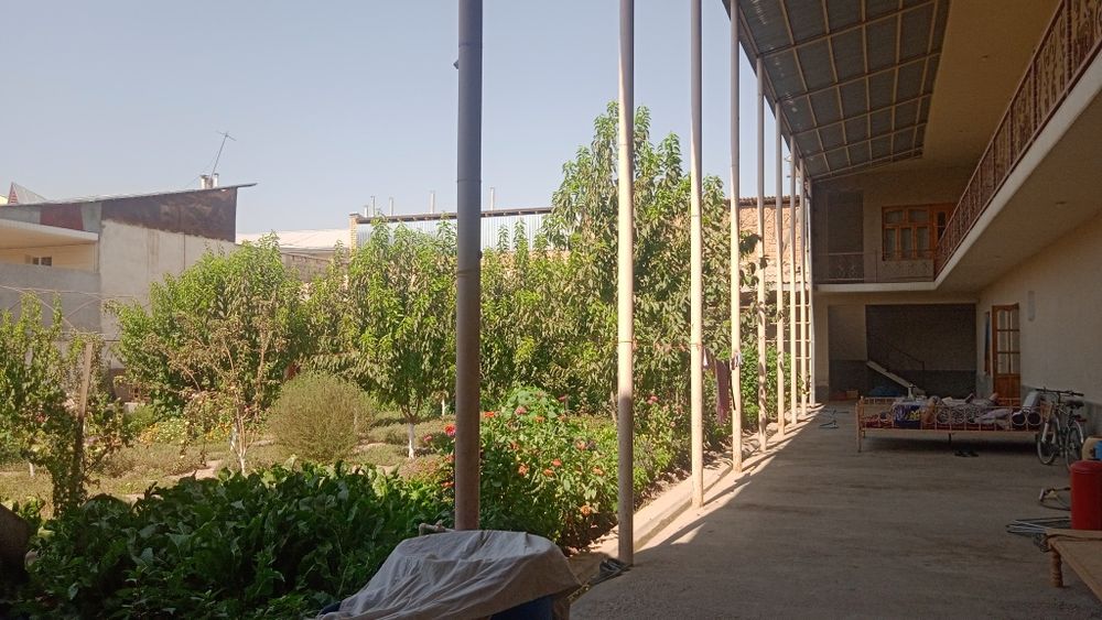 Уй сотилади сергели район.