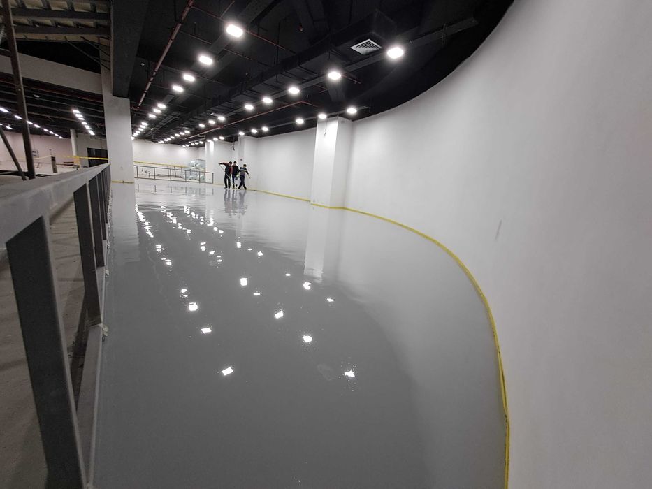 Устройство полимерных полов — быстро, чисто и с гарантией. Эпоксид