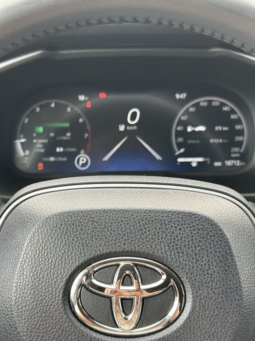 Продаю Toyota rav4