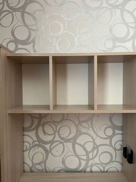 Продаю Школьник стол для учебы