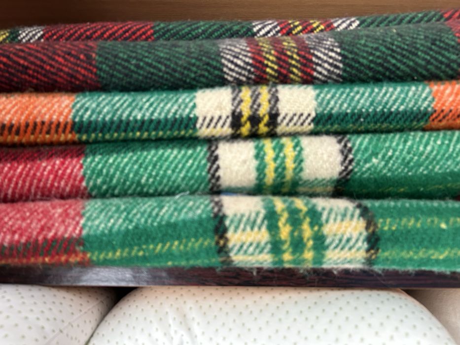 Продавам чисто нови родопски и монголски одеяла