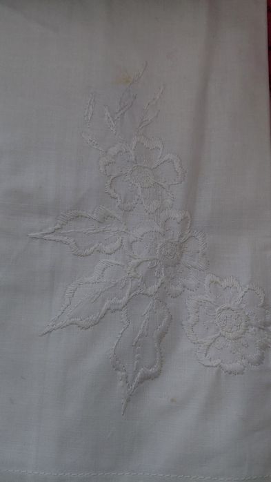 Нови Български калъфки за възглавници с бродерия