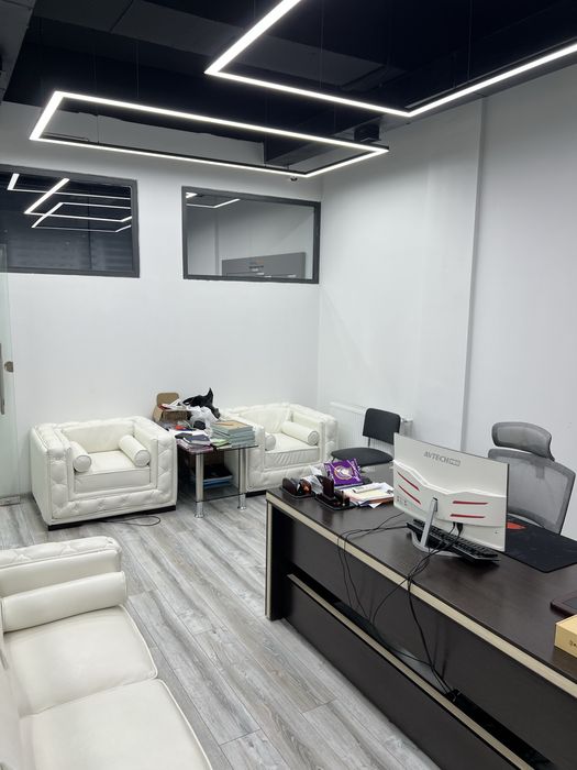 Сдам в аренду магазин+офис 300м2 На Паркентской улице.