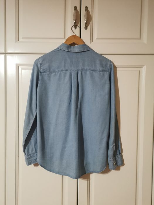 Две ризи, дънкова и бяла