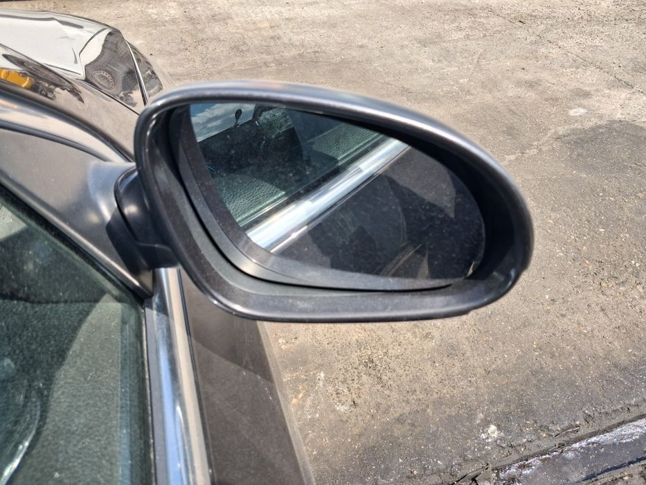 Oglinda dreapta vw Passat b6 2007