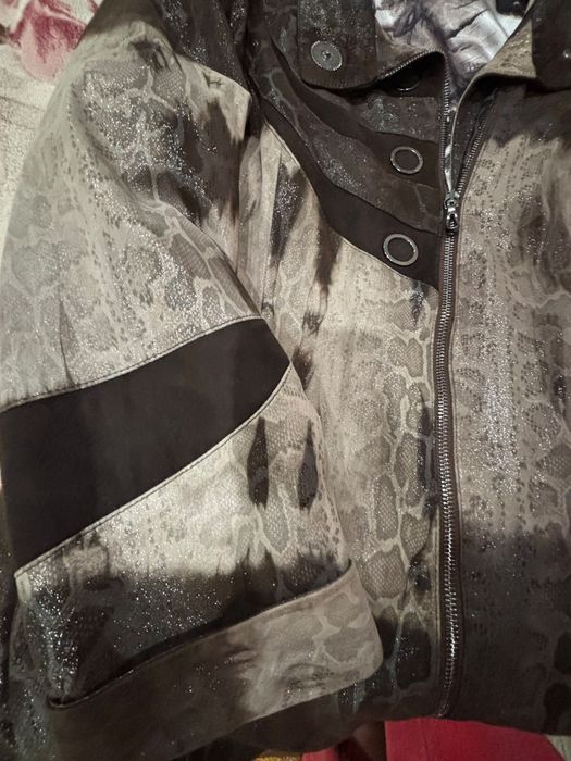 Продам куртку рр XL