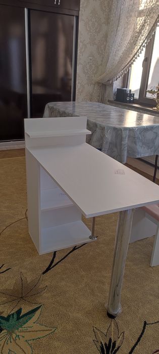 Manikyur-pedikyur stol