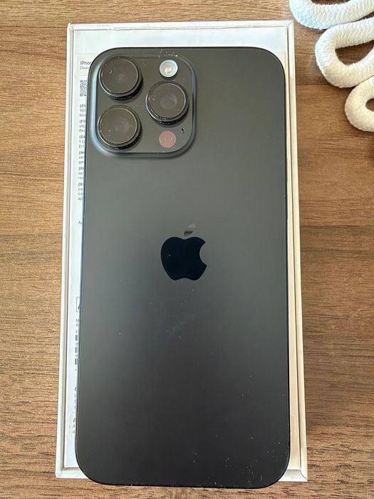 Apple iPhone 16 pro max Titanium Black 256gb Безупречен!