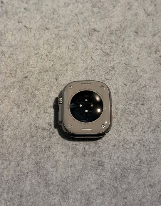 Apple Watch Ultra 1 (model SUA) - estetic și funcțional excelent