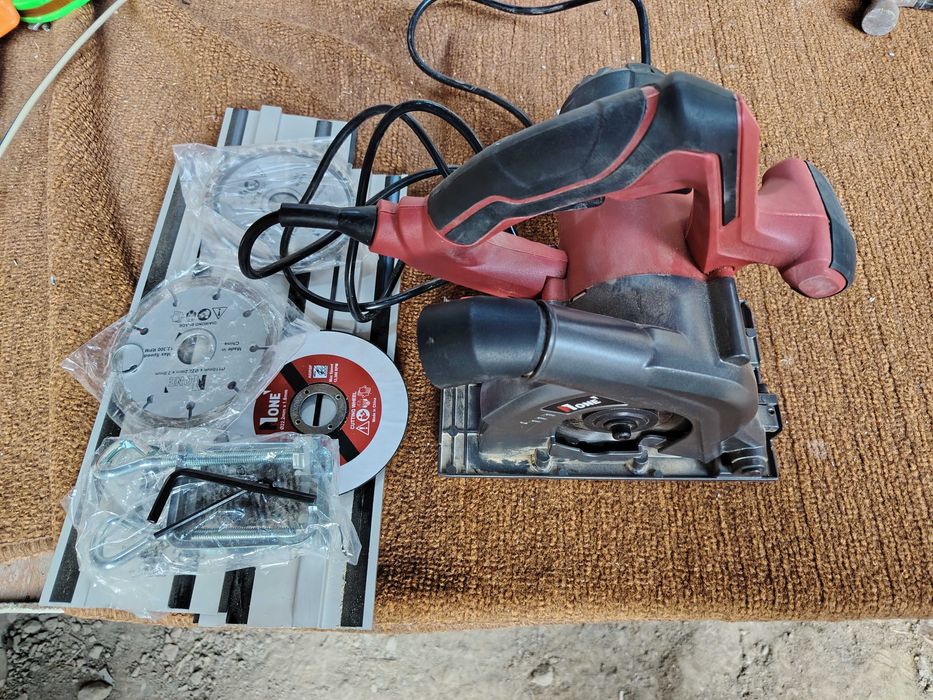 Универсальная погружная пила