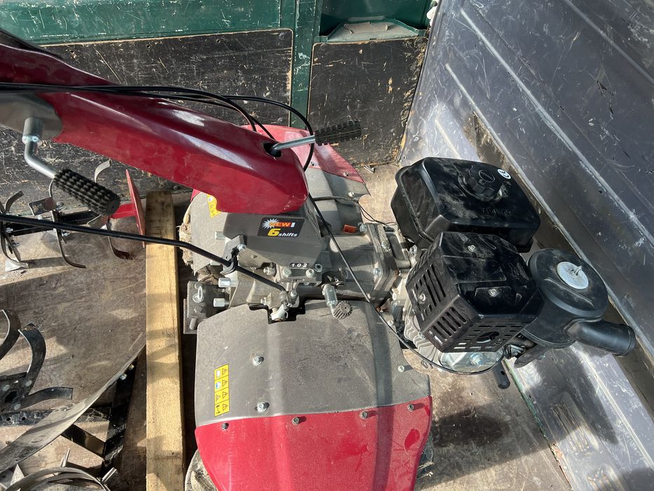 Motocultor WEIMA WM1100F-6 + cositoare + accesorii, stare foarte bună