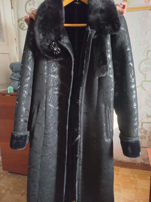 Продам дублёнку новую