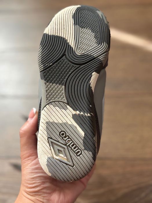 Детски спортни обувки