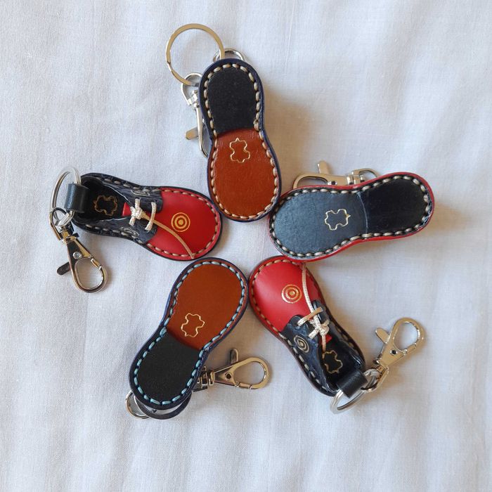 Ключодържател „Обувчица“ Кожен сувенир