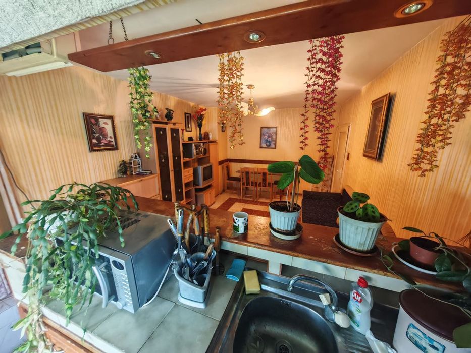 Продава се Едностаен апартамент в Бургас, Изгрев - 41 кв.м за 1144 €/кв.м - Снимка #1