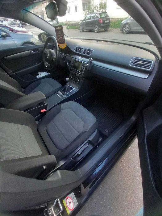 VOLKSWAGEN Passat 2011 — imagine 2