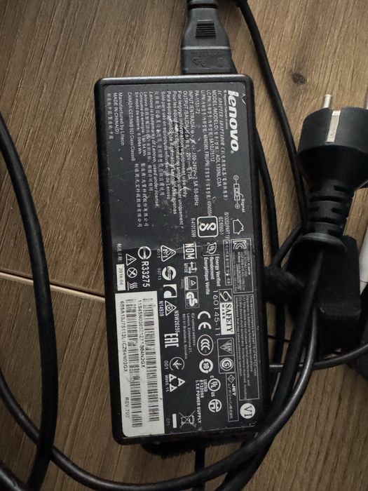 Lenovo y700 15isk на части екран клавиатура батерия зарядно вентилатор