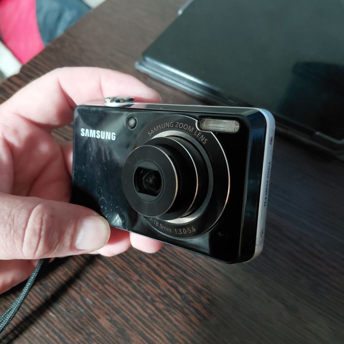 Продам самсунг фотоаппарат .