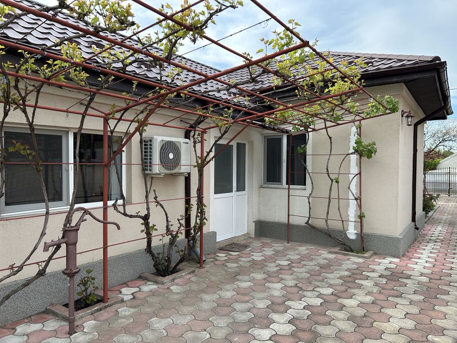 Vand casa in Roșiori de Vede renovata complet,mobilata
