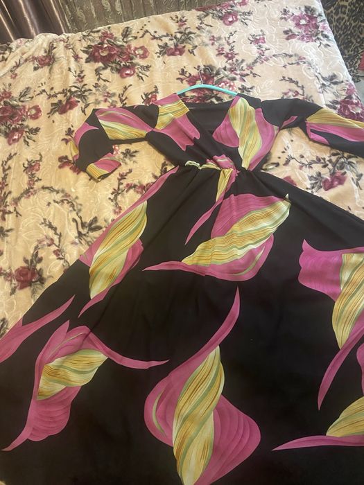 Rochie lunga aproape noua