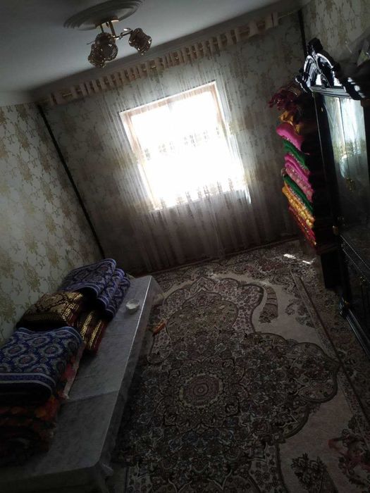 Shahar markazida dom