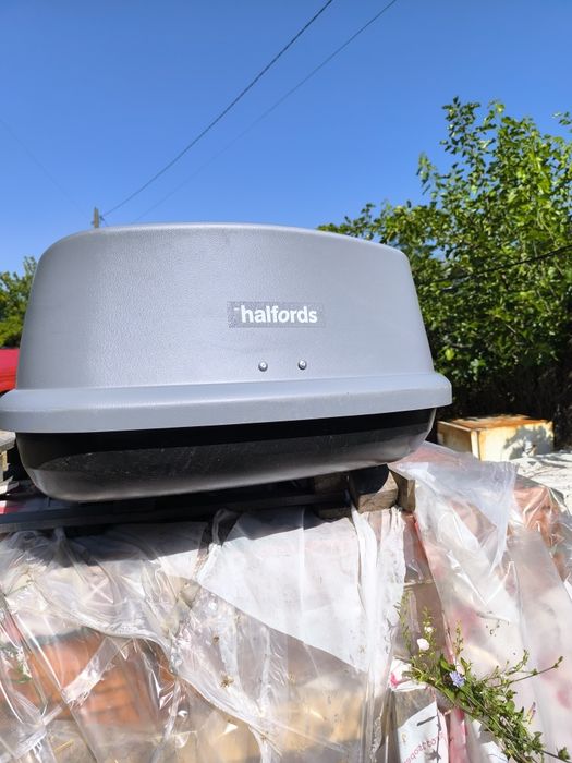 Автобокс Halfords 470l.