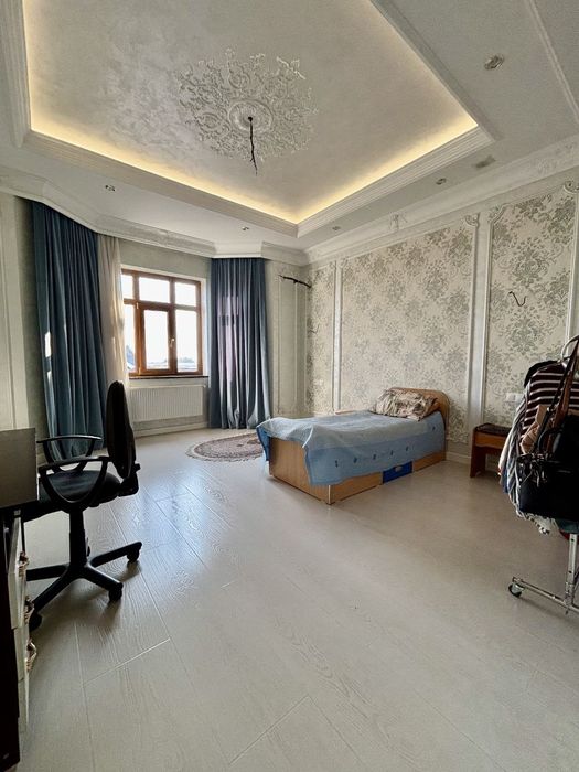 Дурмень,Евро дом,ТТЗ 5 минут,7 комнат 6 соток 430 м2,3 уровня, бассейн