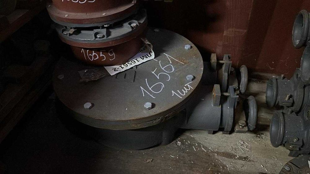 Брно  (расстрояние между сверловкой для крепежа 220мм)  (Эд315кВт