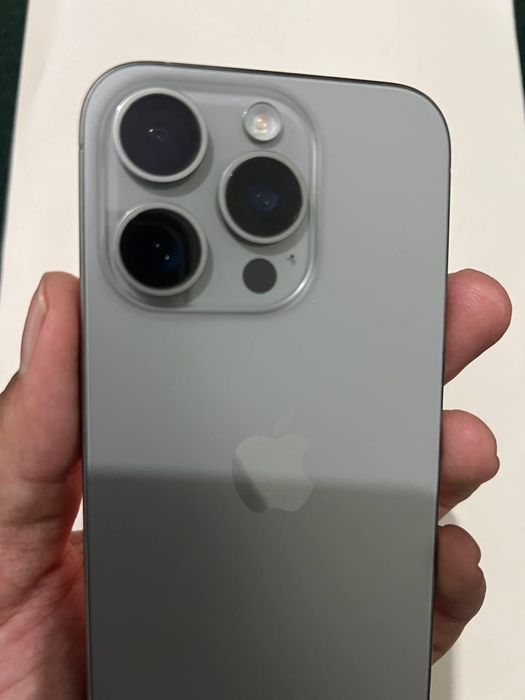 Iphone 15 pro LLA  128Gb