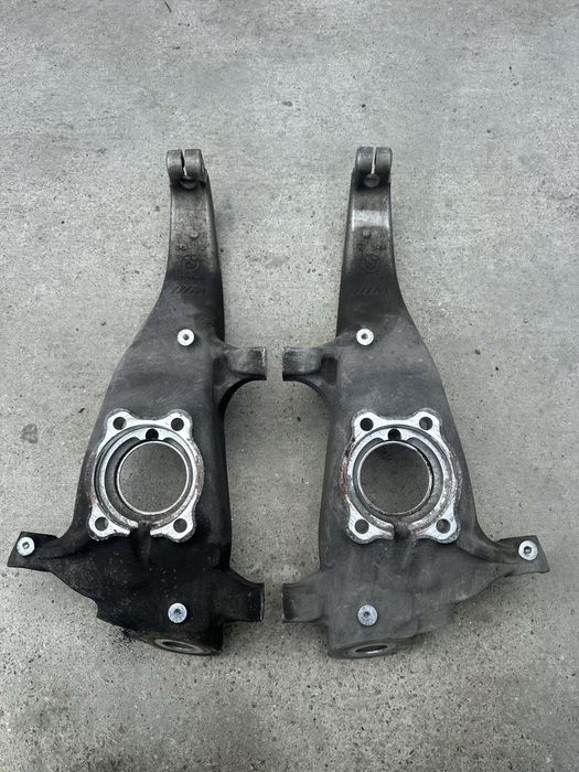 Bmw M5 M8 F90 преден шенкел шенкели ляв и десен