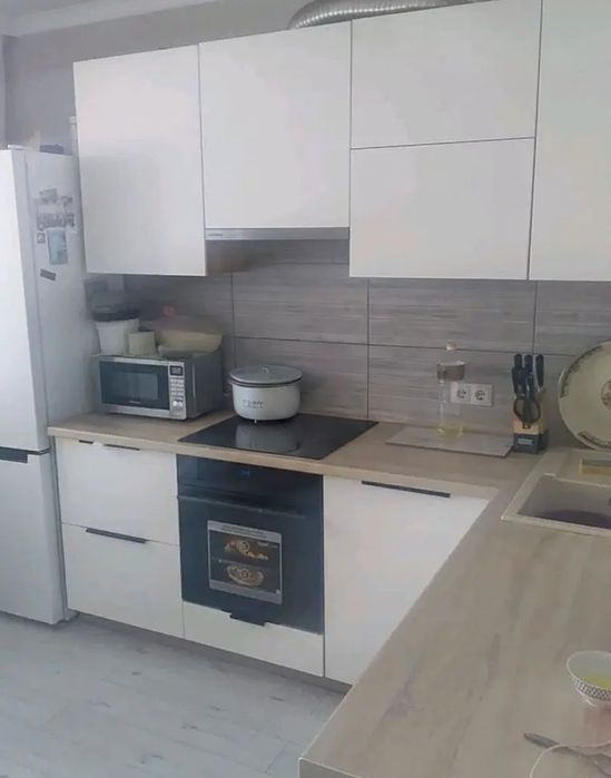 Продам 2х комн кв ЖК Абылайхан 1