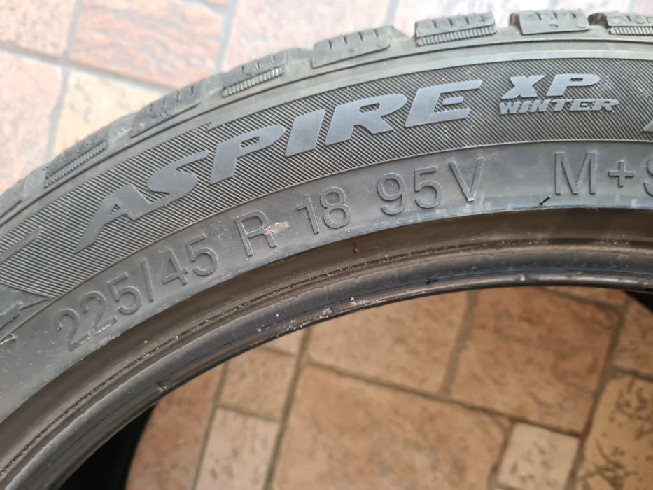 225/45R18 Apollo