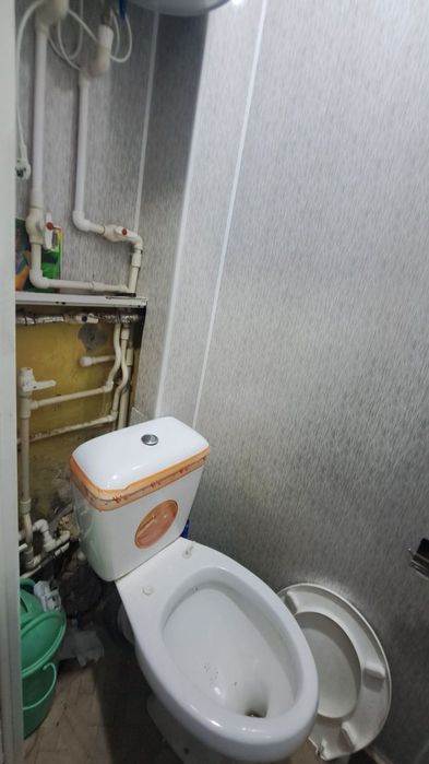 Чирчик аренда 2 ком квартира в 10 мкр 1 этаж