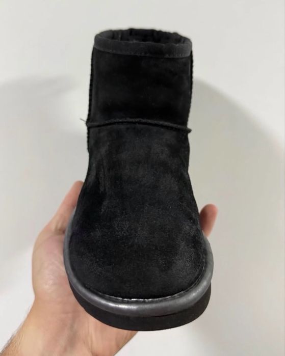 UGG marime     37