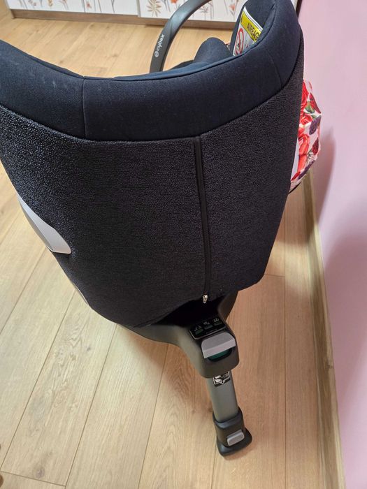 Cybex Sirona Z детско столче с база