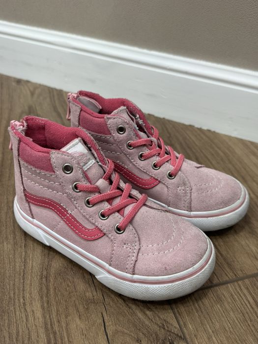 Детская девьчая обувь