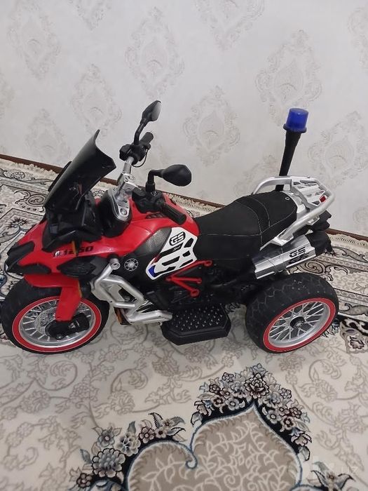 Bolalar mototsikli sotiladi