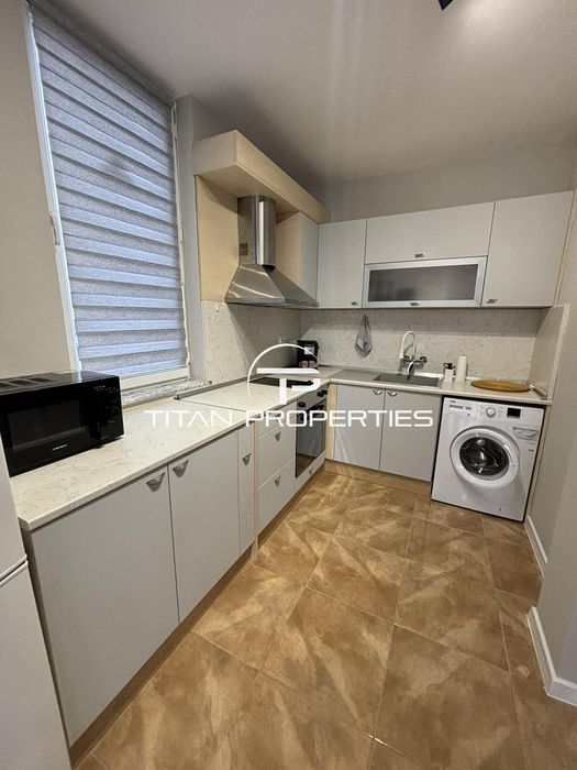 Дава се под наем Двустаен апартамент в Бургас, Славейков - 75 кв.м за 561 € - Снимка #2