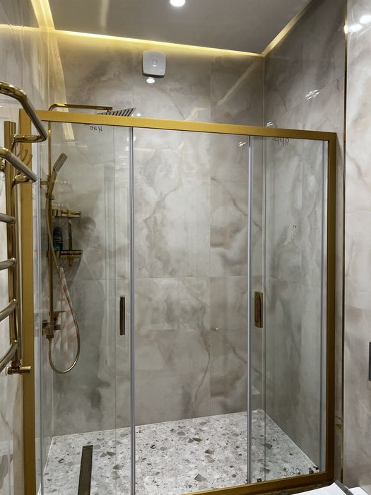 Стеклянные душевые кабины .dush kabina