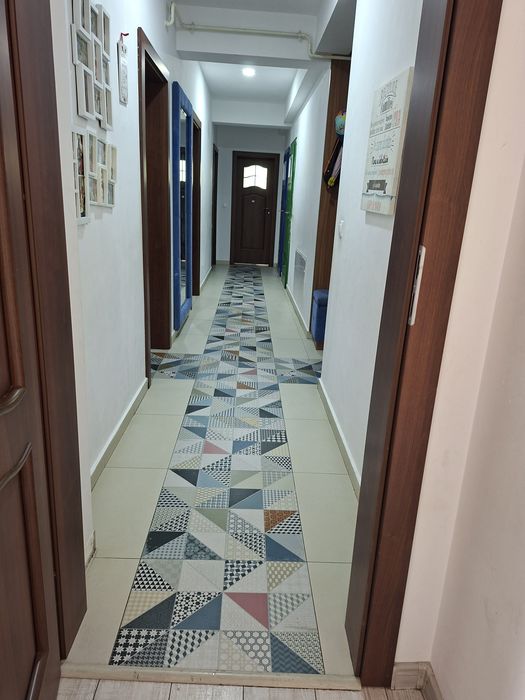 Vand apartament 4 camere