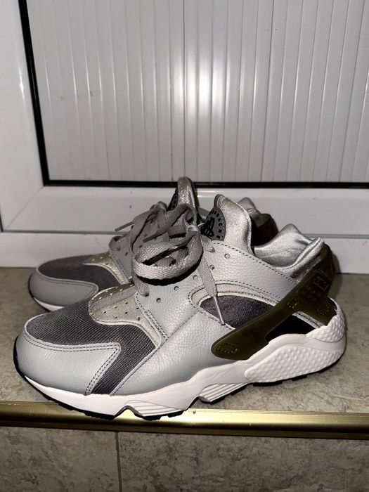 Nike Air Huarache FB3259-001/ 42 номер