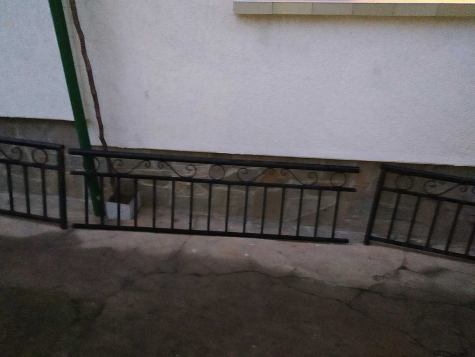 Парапет за тераса 7м разделен на 3 части.Размери в снимките