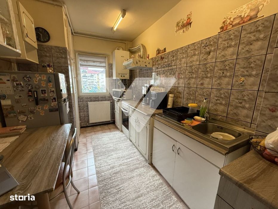 Apartament 3 camere mobilat boxa etaj 2 in Valea Aurie Sibiu — fotografia 1