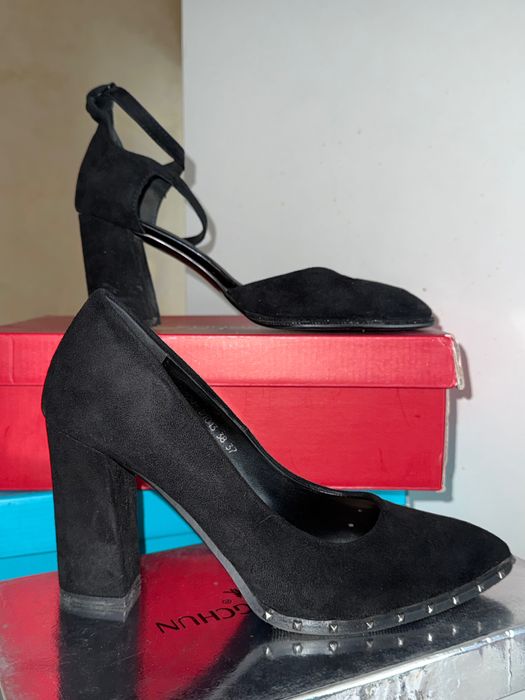 Женская обувь(3)