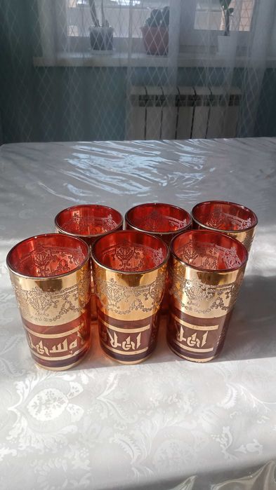 Бокалы (стаканы)