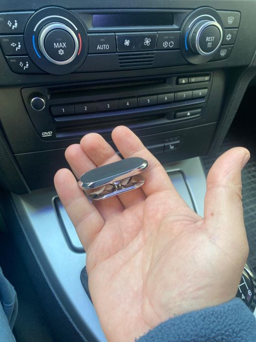 Suport telefon auto MAGNETIC