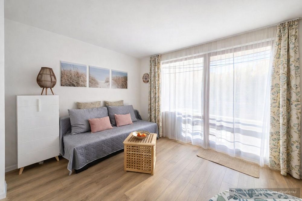 Дава се под наем Двустаен апартамент в Варна, Център - 55 кв.м за 448.8 € - Снимка #1