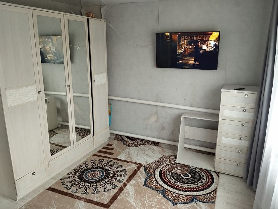 Продаётся дом с большим участком земли