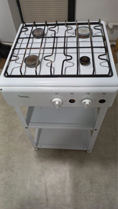 Продается газ плита без духовки