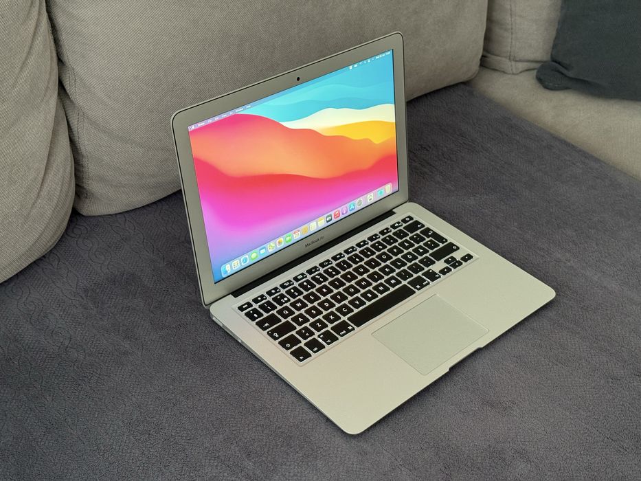 НОВ 13,3' Macbook Air 2017/Intel Core i5/8GB Ram/128GB SSD